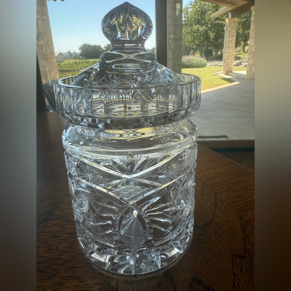 Large Vintage‎ Cut Crystal Biscuit/Candy Jar with Lid – Starburst & Fan Pattern